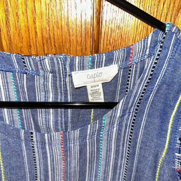 Colorful Chambray Light Multicolor Top w Botton Back Detail - Picture 3 of 3